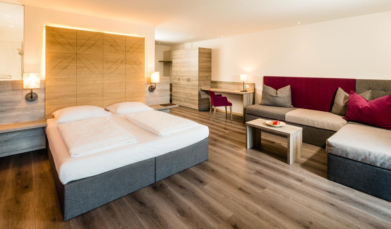 Roesslwirt Hotel Barbian Eksteriør billede
